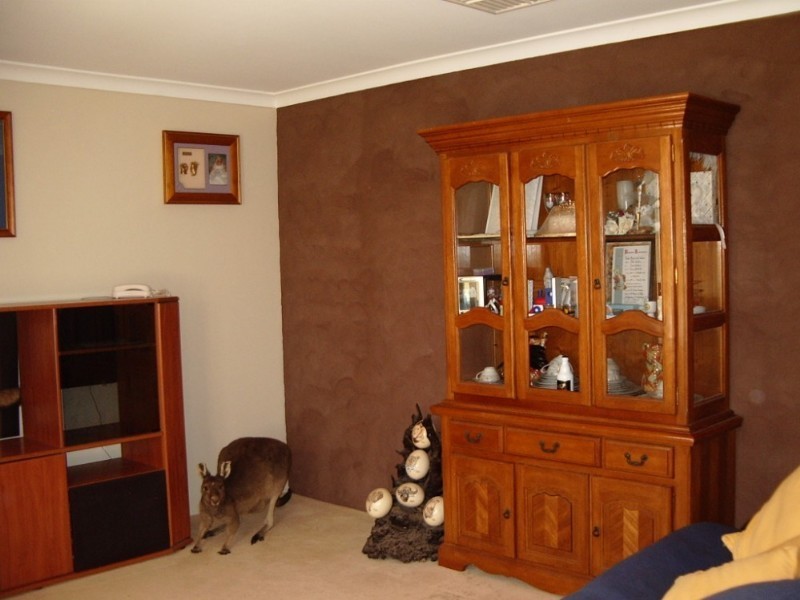 27 Bildjar Close, South Guildford WA 6055