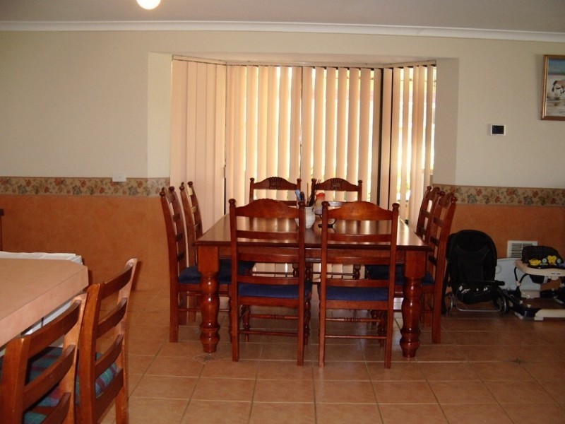 27 Bildjar Close, South Guildford WA 6055