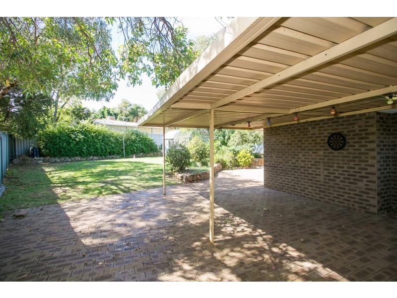 26 Astroloma Place, Koongamia WA 6056