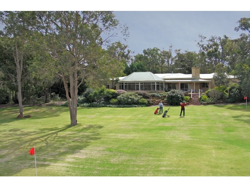 39 Lakeview Drive, Gidgegannup WA 6083