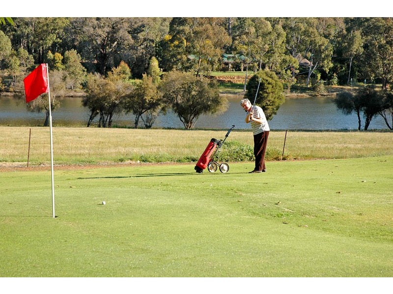 39 Lakeview Drive, Gidgegannup WA 6083