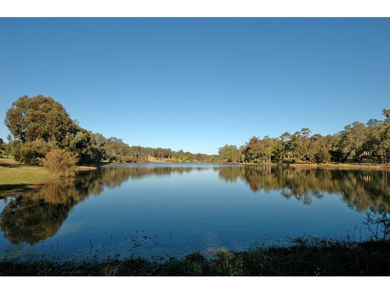 39 Lakeview Drive, Gidgegannup WA 6083