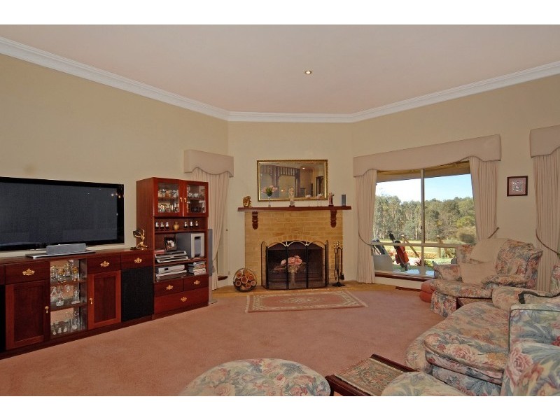 39 Lakeview Drive, Gidgegannup WA 6083