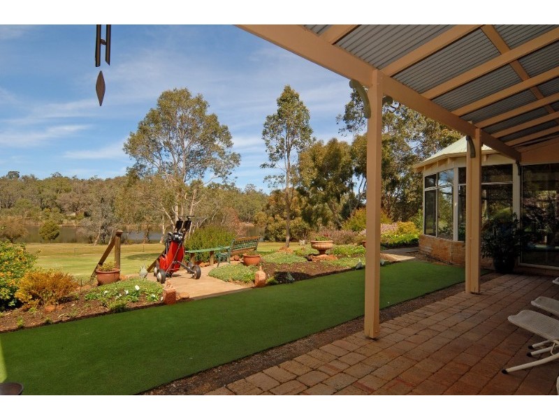 39 Lakeview Drive, Gidgegannup WA 6083