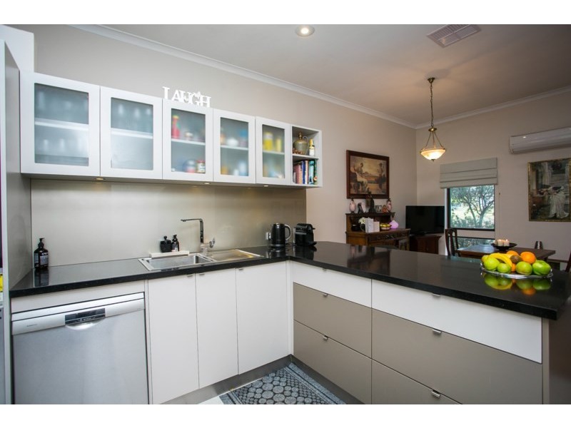 1945 Pechey Road, Swan View WA 6056