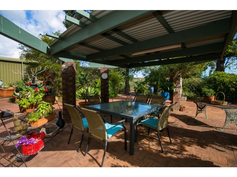 1945 Pechey Road, Swan View WA 6056