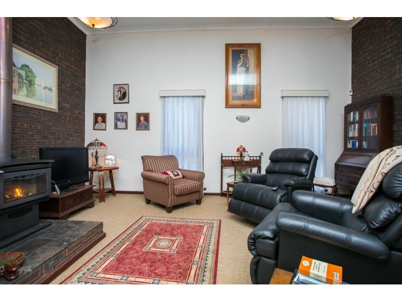 1945 Pechey Road, Swan View WA 6056