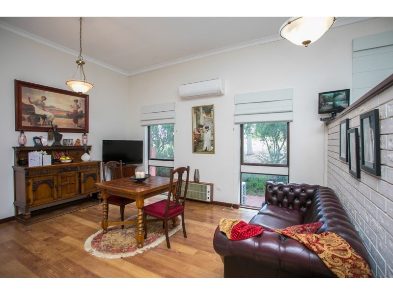 1945 Pechey Road, Swan View WA 6056