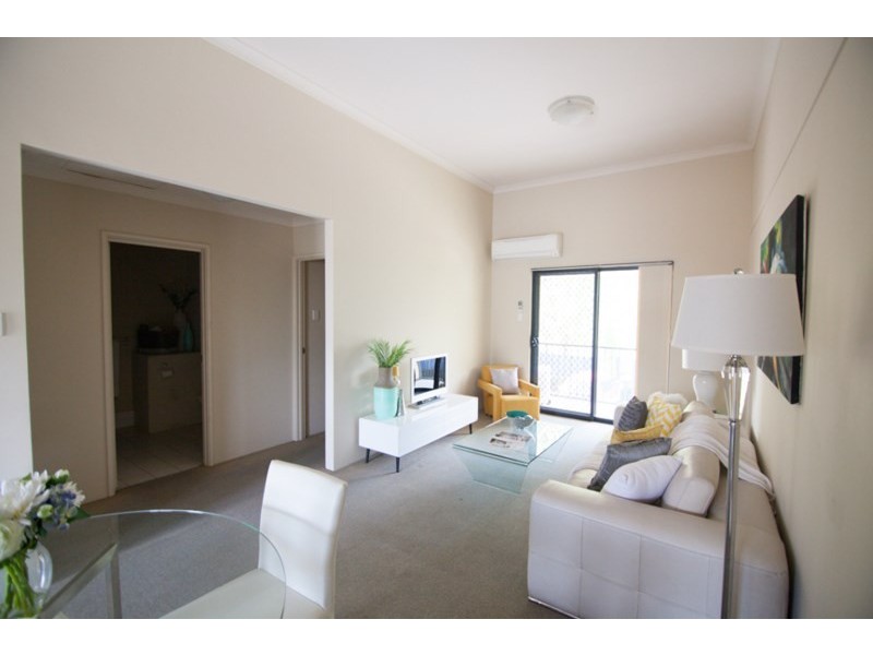 21/44 Railway Parade, Midland WA 6056