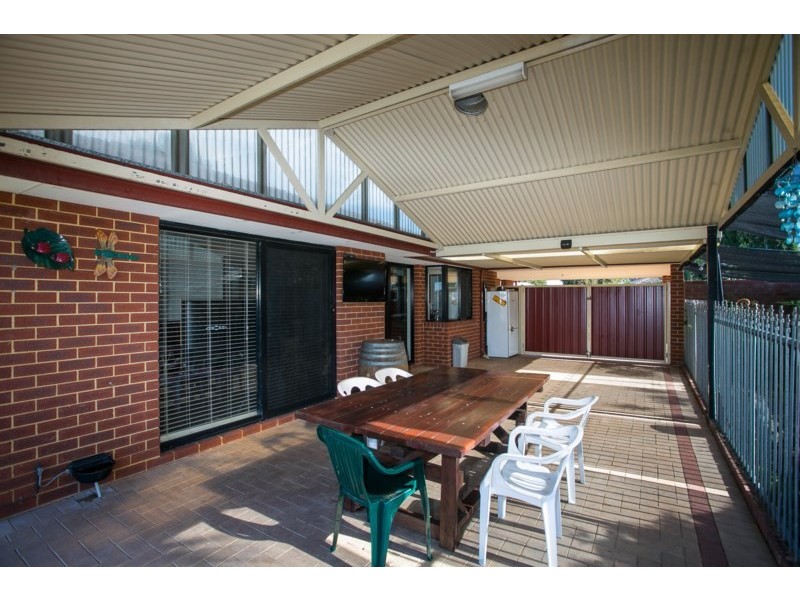 19 Alsace Avenue, Caversham WA 6055