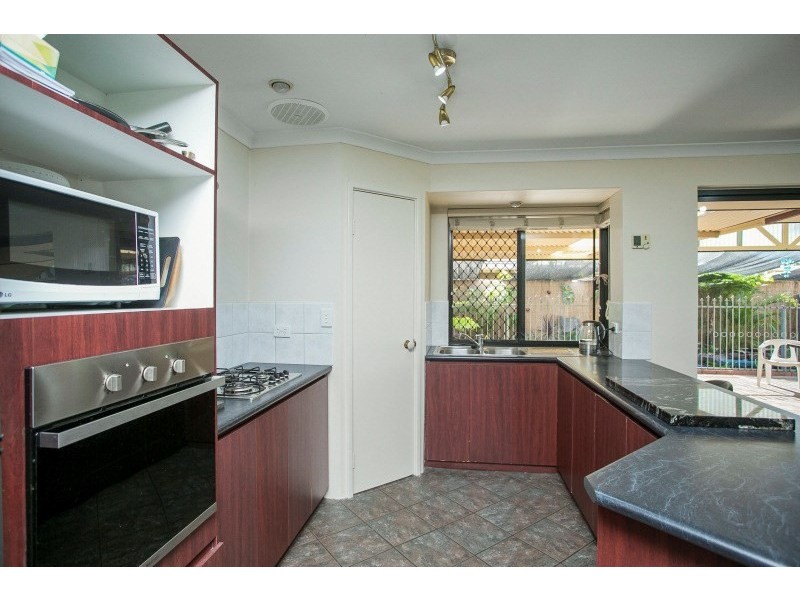 19 Alsace Avenue, Caversham WA 6055