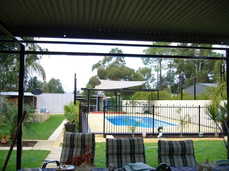 22 Tomlin Street, West Swan WA 6055