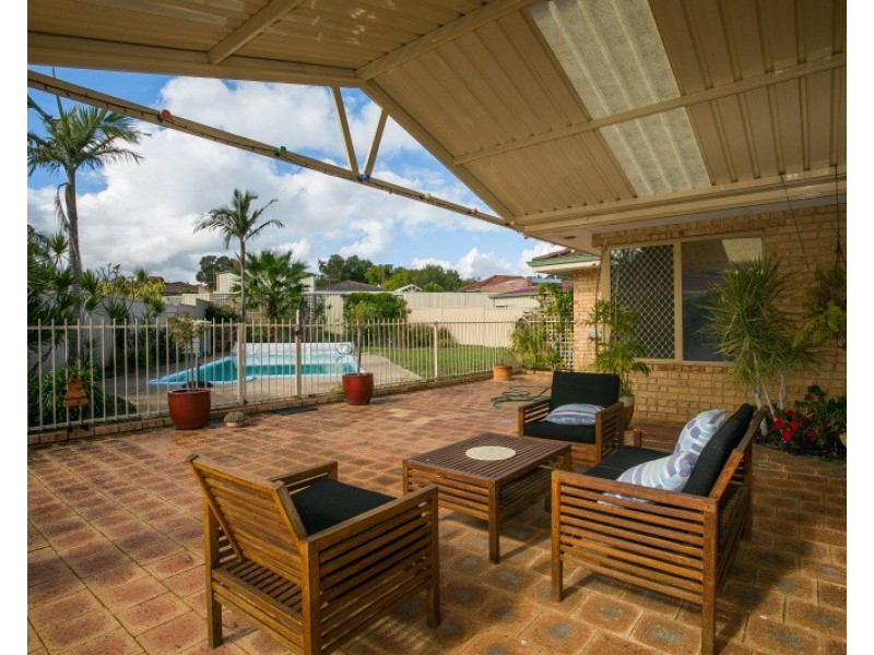 3 Sumreal Close, Swan View WA 6056