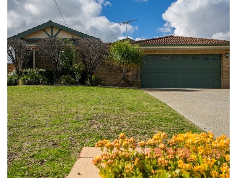 3 Sumreal Close, Swan View WA 6056
