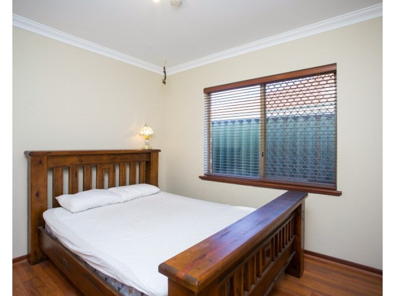 3 Sumreal Close, Swan View WA 6056