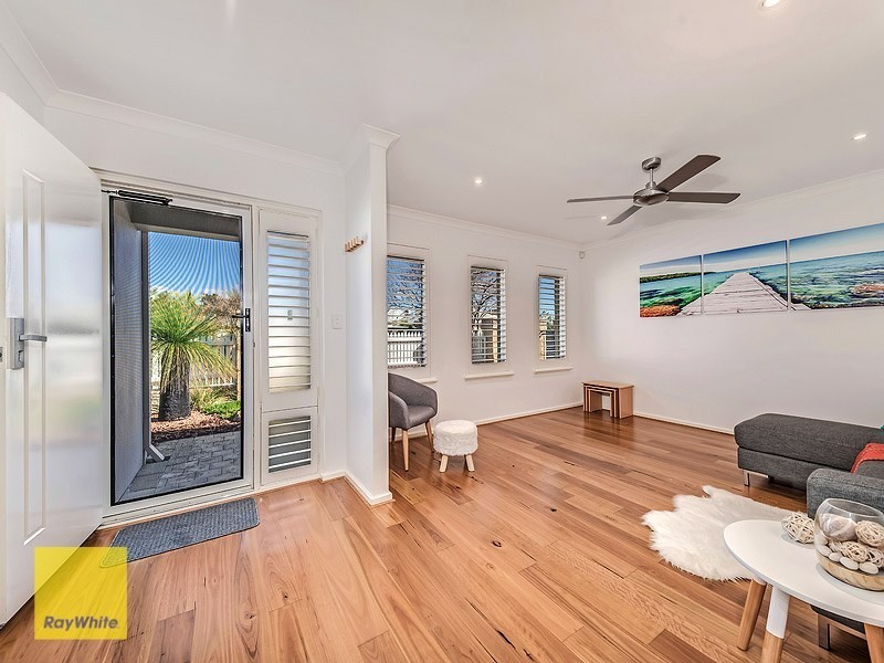 16 Parkfarm Drive, South Guildford WA 6055