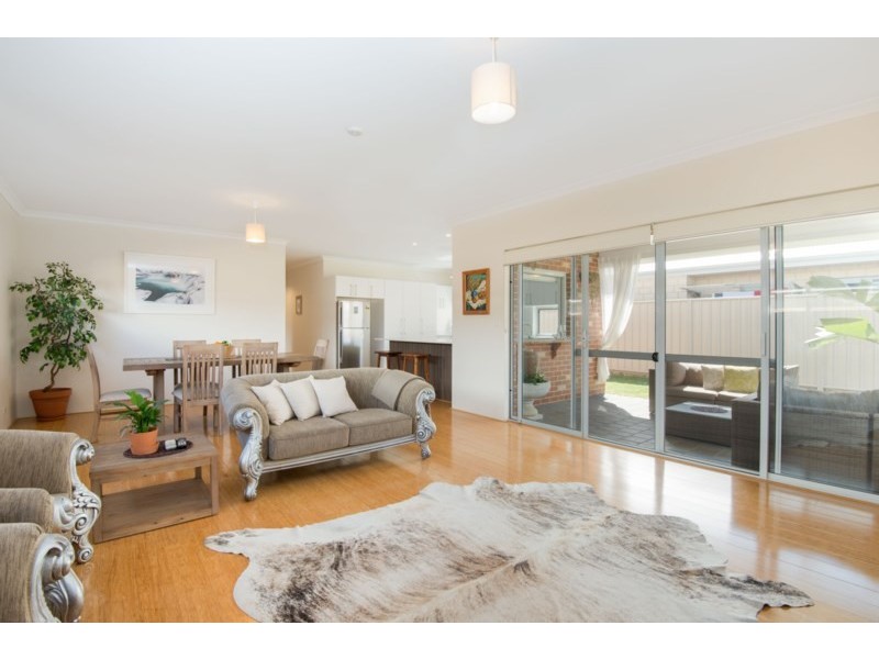 26 Pexton Drive, South Guildford WA 6055