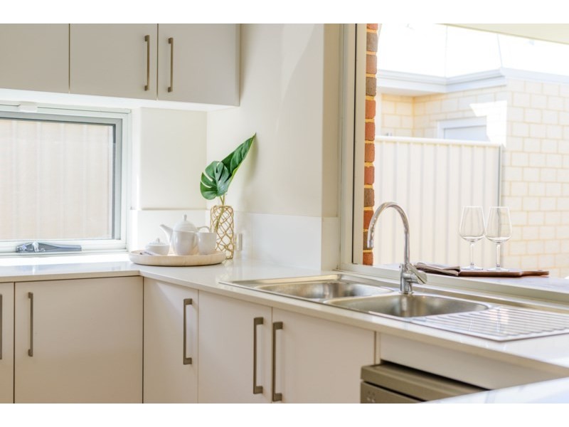 26 Pexton Drive, South Guildford WA 6055