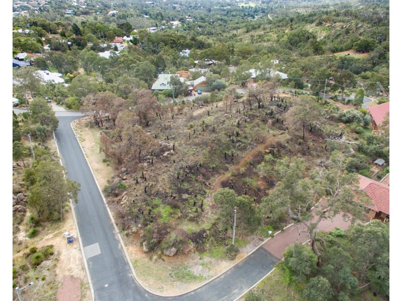 2 Hillway, Swan View WA 6056