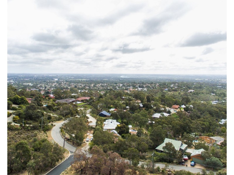 2 Hillway, Swan View WA 6056