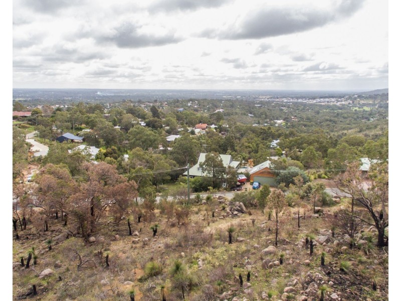 2 Hillway, Swan View WA 6056