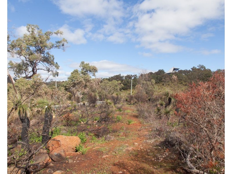 2 Hillway, Swan View WA 6056
