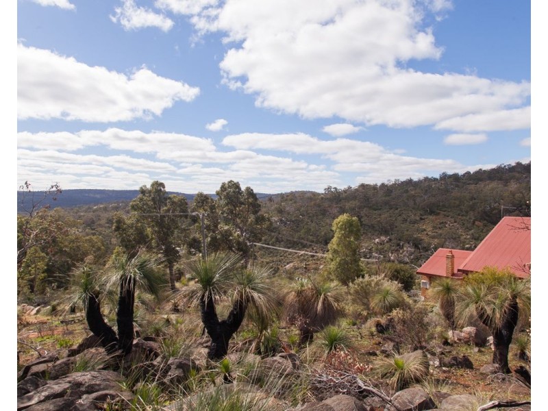 2 Hillway, Swan View WA 6056