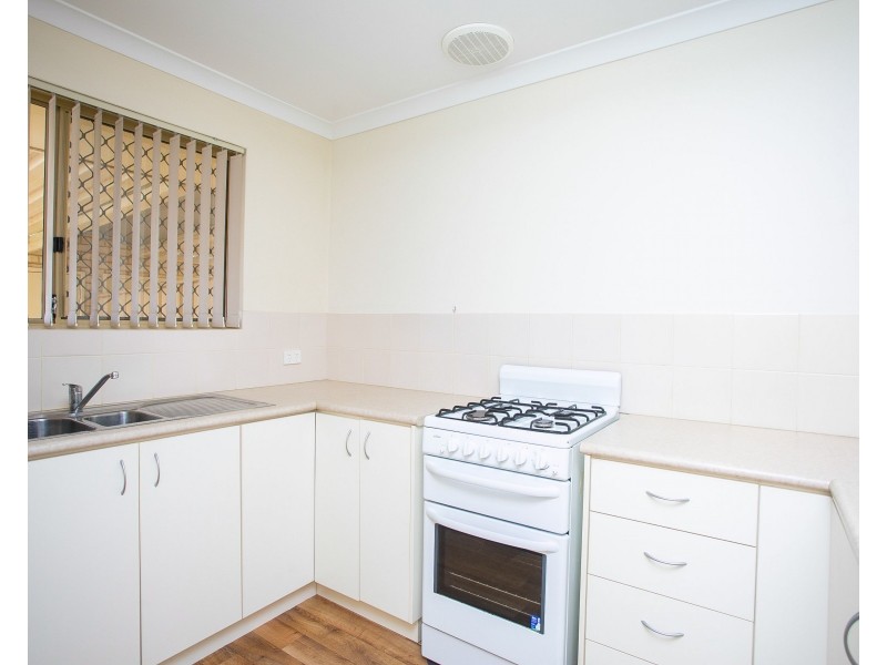 Unit 4, 8 Searle Street, Middle Swan WA 6056