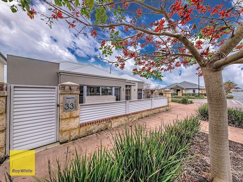 33 Pexton Drive, South Guildford WA 6055