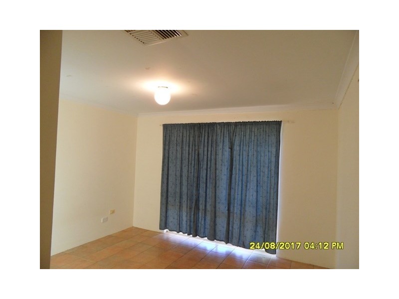 28 Oldenburg Pass, Stratton WA 6056
