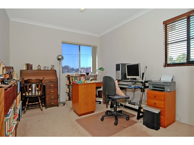 1 Woolowra Road, Greenmount WA 6056