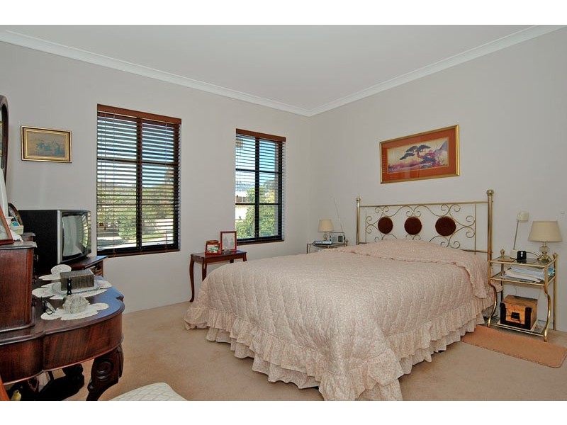 1 Woolowra Road, Greenmount WA 6056