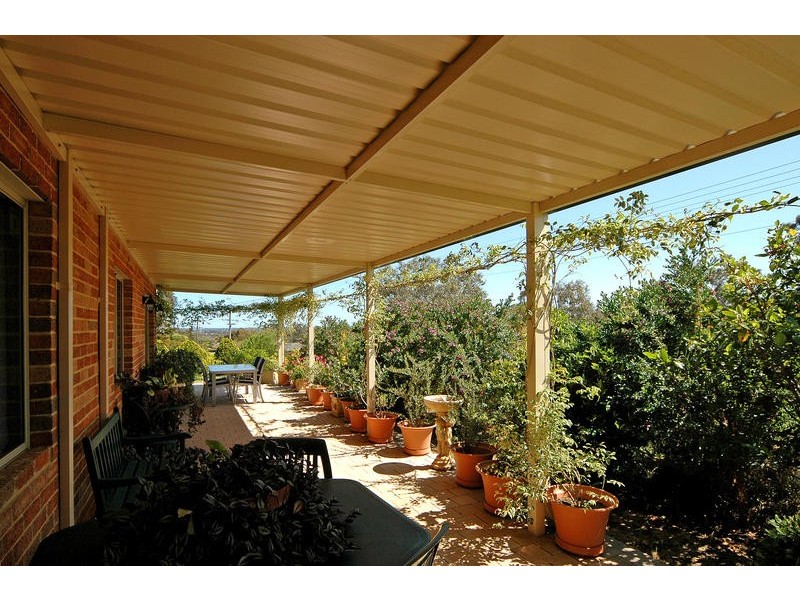 1 Woolowra Road, Greenmount WA 6056