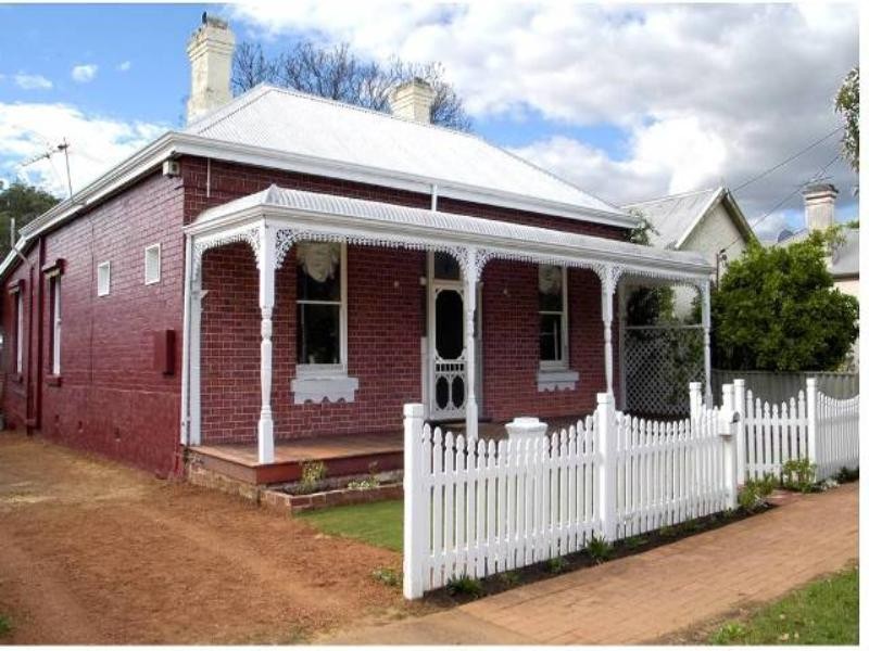 100 Terrace Road, Guildford WA 6055