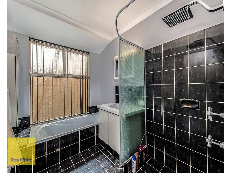 8 Waterhall Road, South Guildford WA 6055