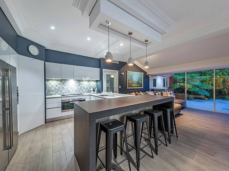 34 River Bank Boulevard, South Guildford WA 6055