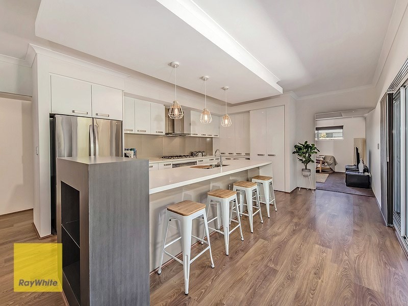 17 Laverstock Street, South Guildford WA 6055