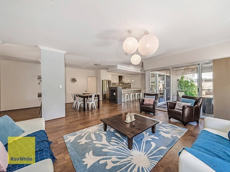 17 Laverstock Street, South Guildford WA 6055