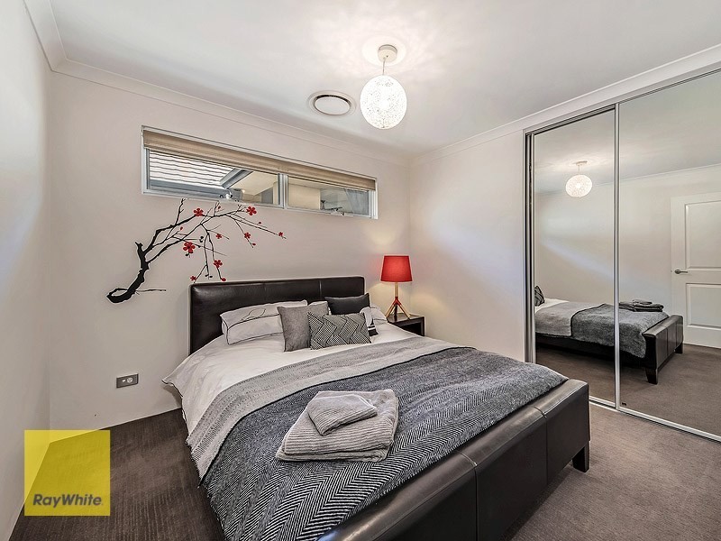 17 Laverstock Street, South Guildford WA 6055