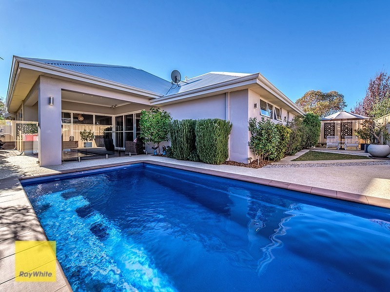 17 Laverstock Street, South Guildford WA 6055