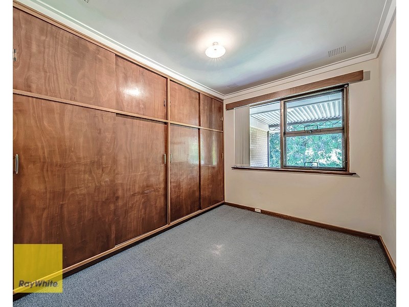 32 Marloo Road, Greenmount WA 6056