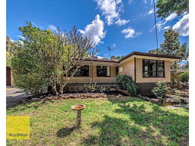 32 Marloo Road, Greenmount WA 6056