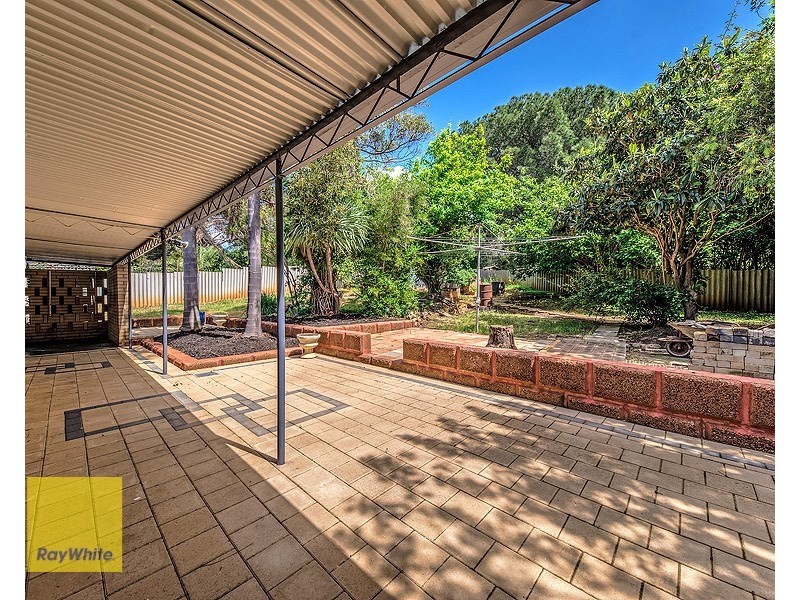 32 Marloo Road, Greenmount WA 6056