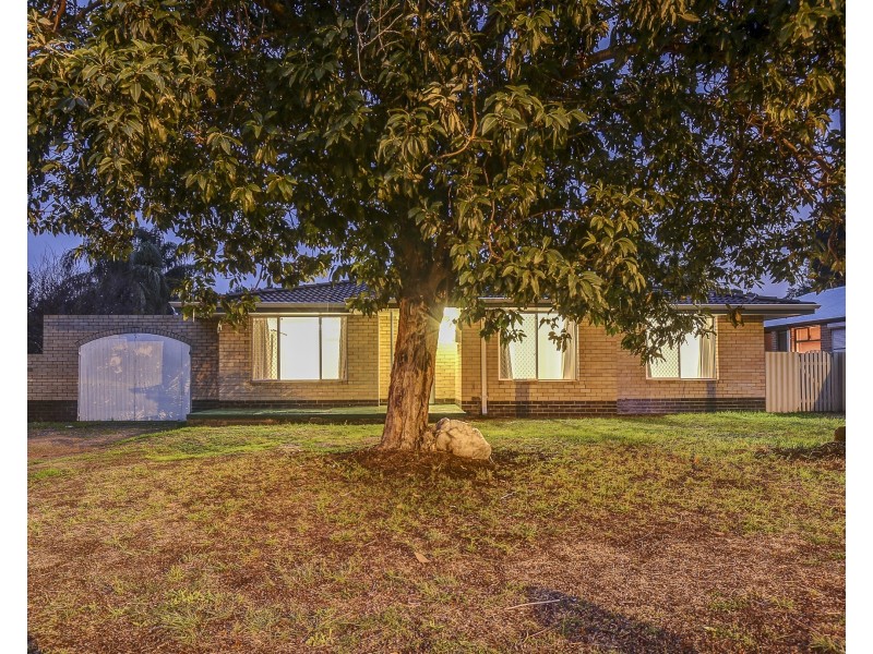 284 Morrison Road, Swan View WA 6056
