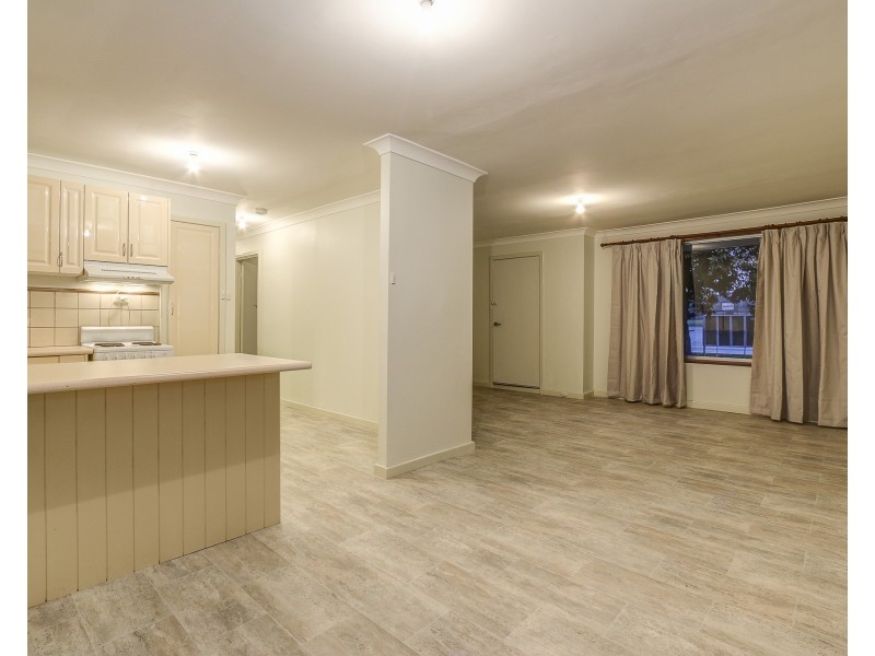 284 Morrison Road, Swan View WA 6056