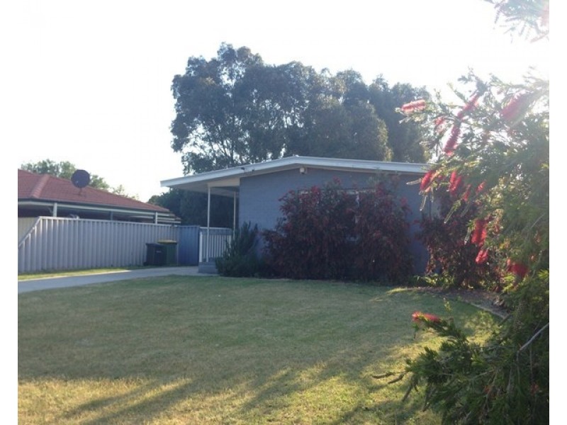 77 Beaconsfield Avenue, Midvale WA 6056