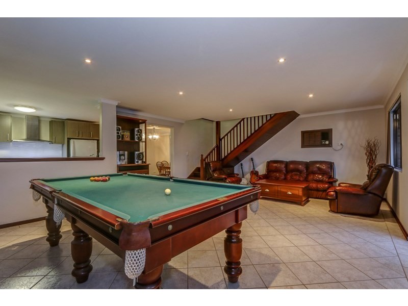 18 Abingdon Road, Swan View WA 6056