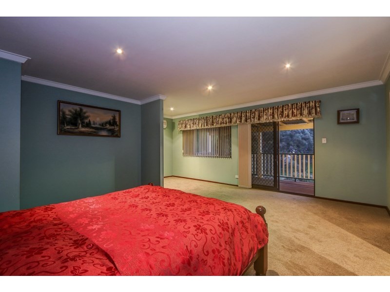 18 Abingdon Road, Swan View WA 6056