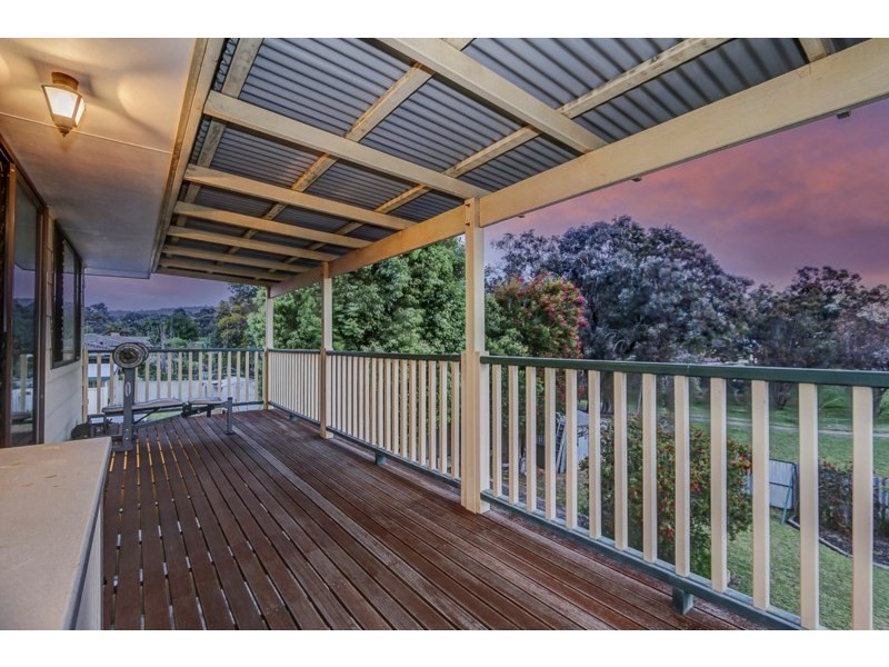 18 Abingdon Road, Swan View WA 6056