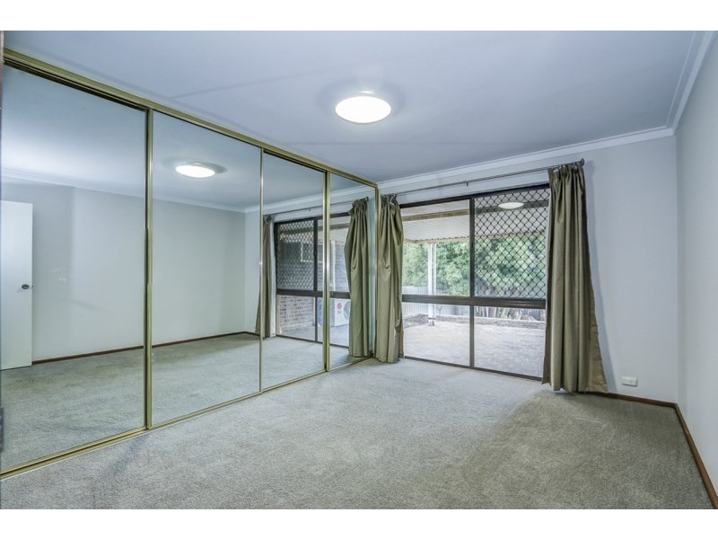 18 Abingdon Road, Swan View WA 6056